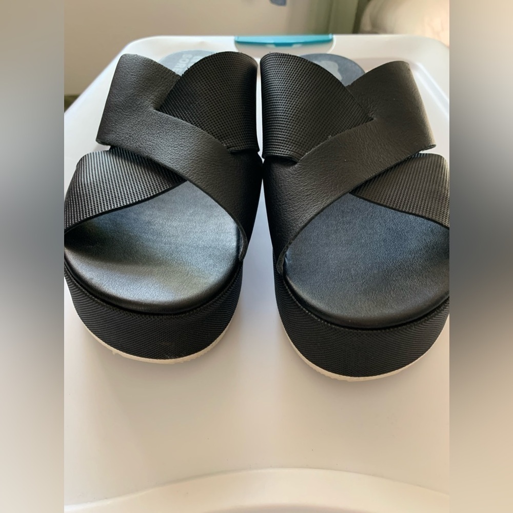 Sorel Womens Cameron platform slides sandals. 10 - Picture 2 of 7